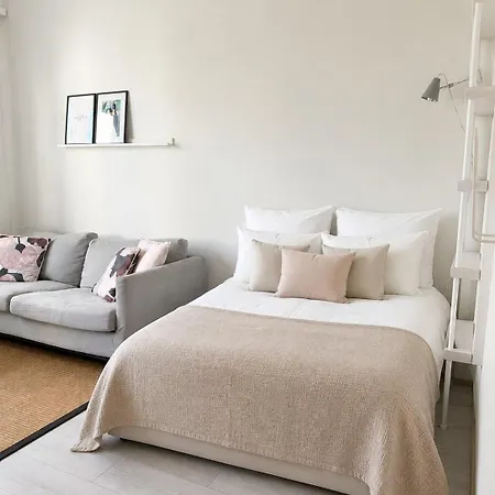 Stylish Loft Ainola Park Free Parking 아파트 *